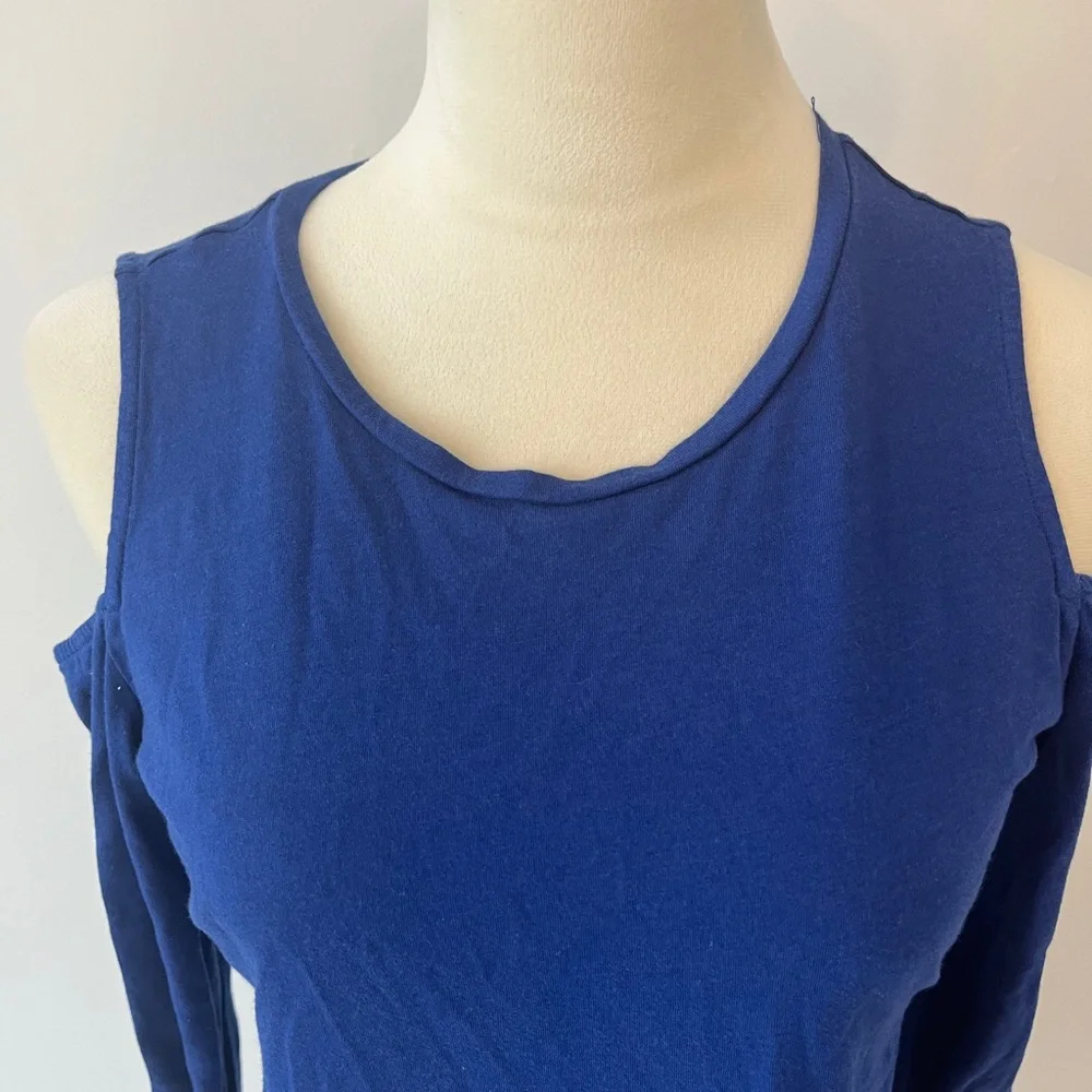 Women’s size medium blue Michael Kors cutout shoulder top